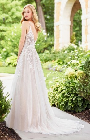 Size 20W Ivory-Nude Mon Cheri Enchanting 118136 Wedding Dress