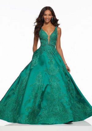 Size 22 Emerald  Morilee 43089 Prom Gown with Pockets