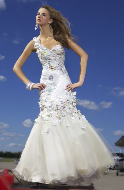 Fashion Barn Prom Dresses on Style Prom Dress On Macduggal Prom White Multi Flower Mermaid Dress