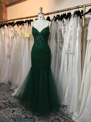 Dave and Johnny 10625W Lace Plus Size Mermaid Dress