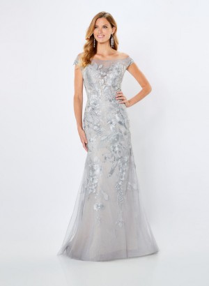 Montage 221968 Removable Flutter Sleeve Gown