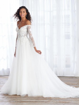 Adrianna Papell Platinum 31225 Floral Lace Wedding Gown