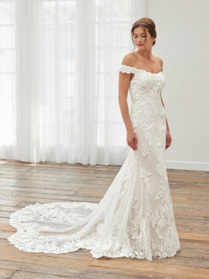Adrianna Papell Platinum 31252 Lace Puff Sleeve Bridal Gown