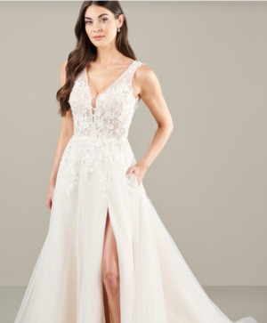 Adrianna Papell Platinum 31276 Dreamy Lace Bridal Gown