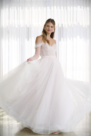 Adrianna Papell Platinum 31278 Modern Wedding Gown