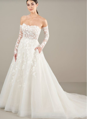 Adrianna Papell Platinum 31286 Elegant Lace Wedding Gown
