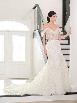 Adrianna Papell Platinum 31292 Wedding Gown