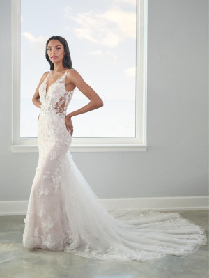 Adrianna Papell Platinum 31304 Wedding Gown