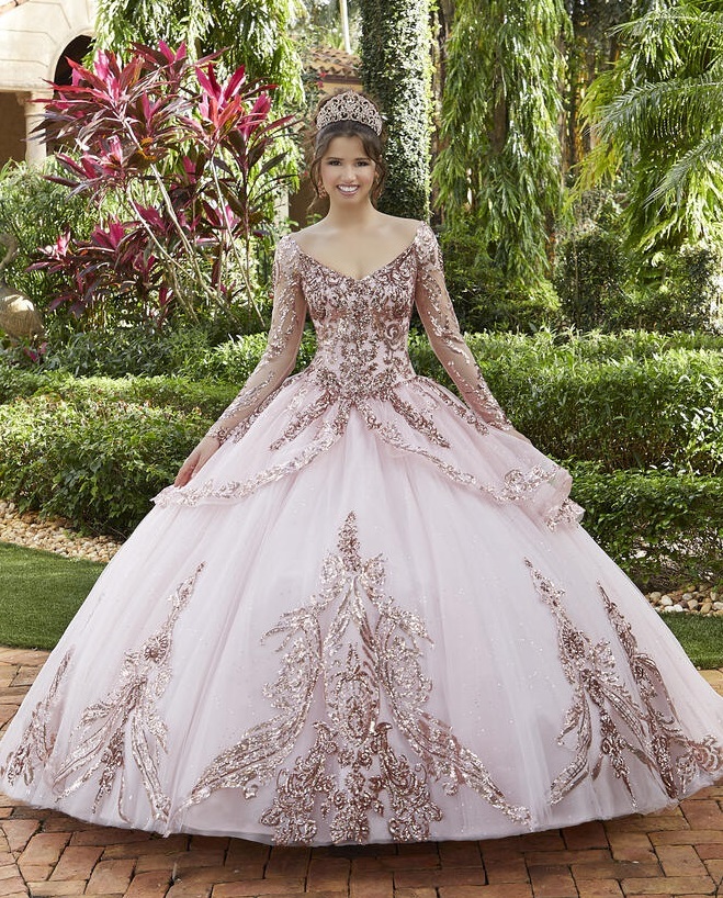 Long sleeve 2025 lace quinceanera dresses