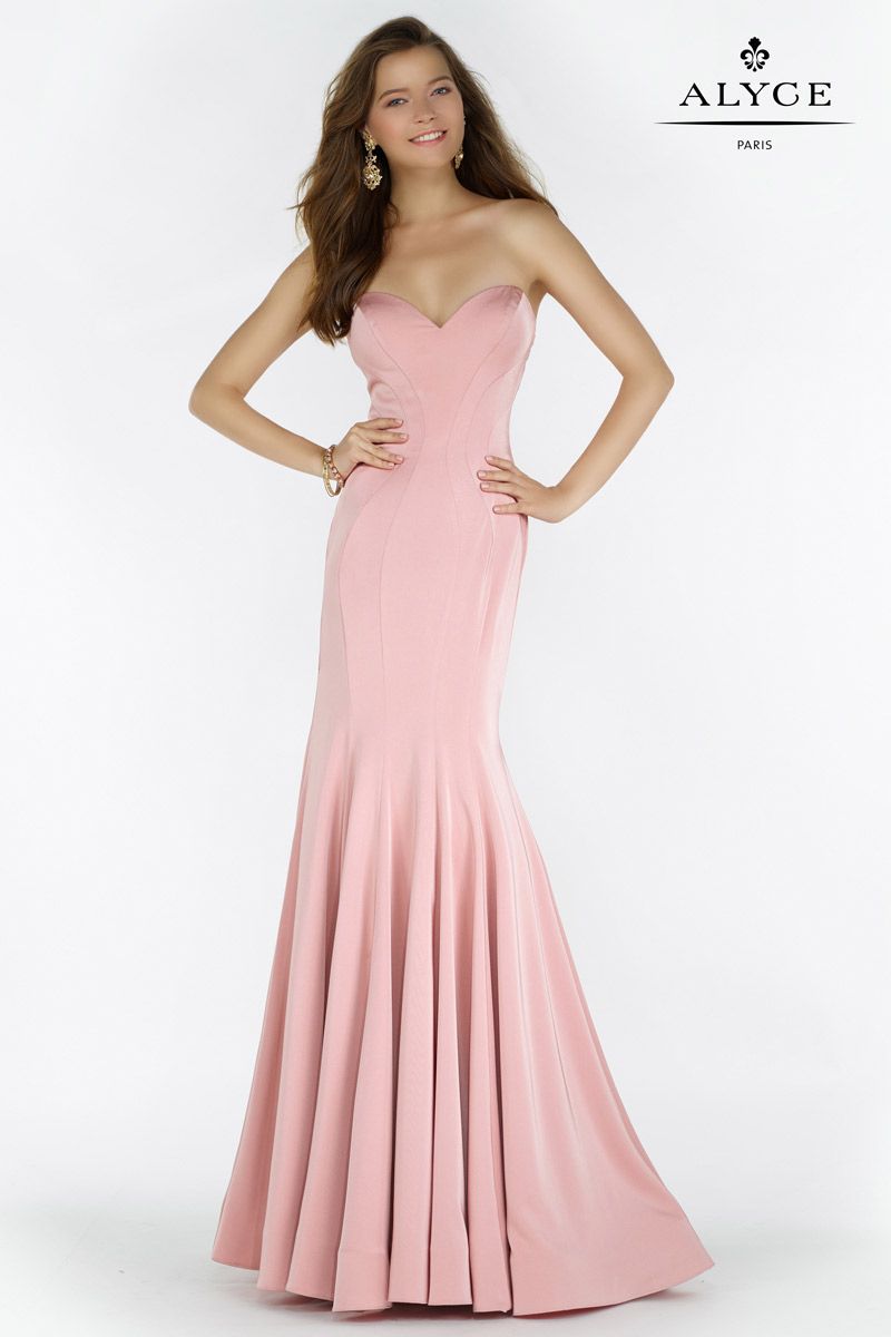 Alyce Paris  6795 Elegant Trumpet Gown with Back Ruffle 