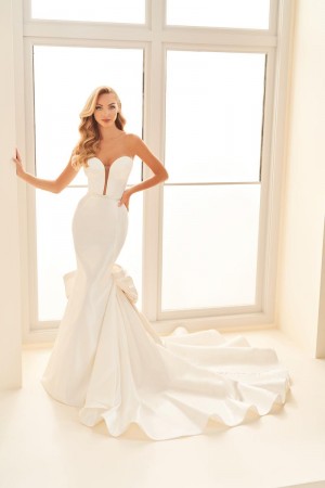 Enchanting by Mon Cheri E523 Stylish Mermaid Wedding Gown