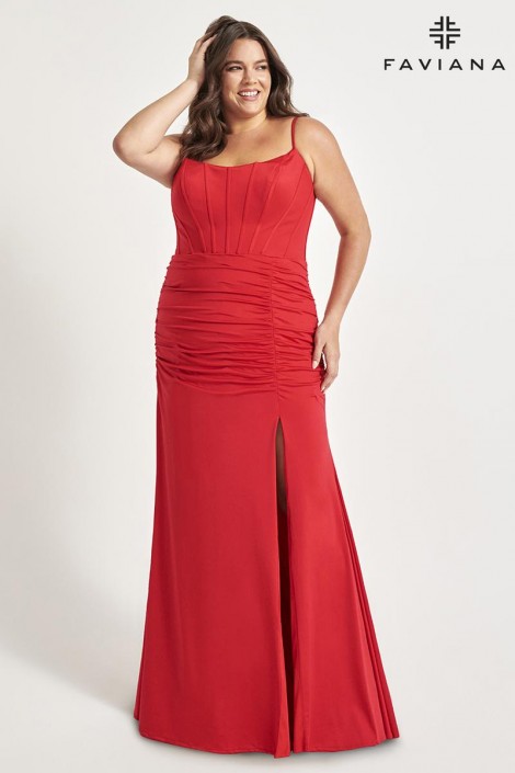 Faviana Curves