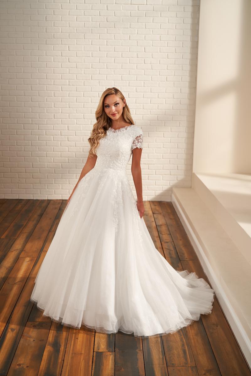 Modest princess wedding dresses hotsell