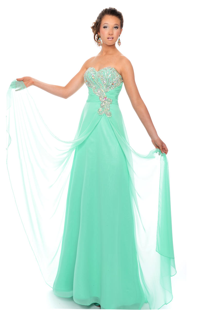 glam prom
