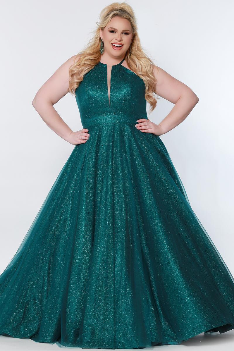 prom dress plus size]